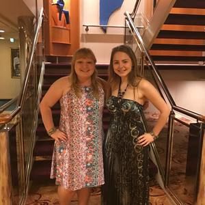 Meet your Posher, Rebecca